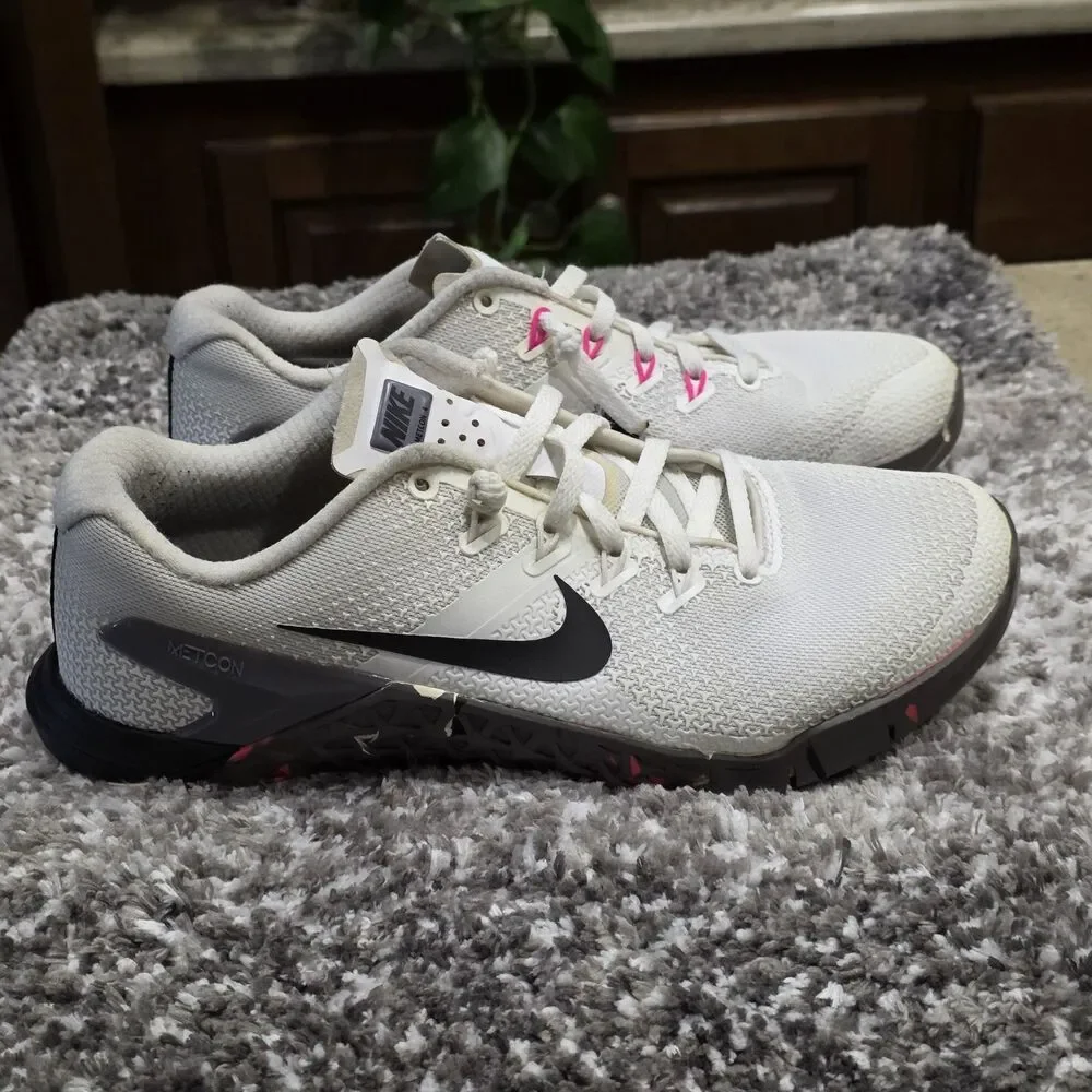Nike pre owned